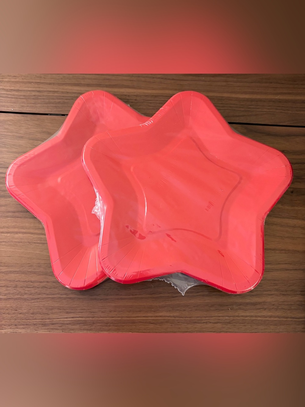 Celebrate It Red Star Shaped Dinner Plates 9.8” Set of 20 New
